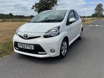Used Toyota AYGO 2012 for sale - 79247678: Photo