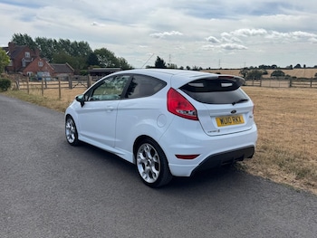 Used Ford Fiesta 2010 for sale - 79349206: Photo