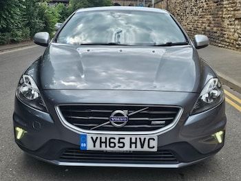 Used Volvo V40 2015 for sale - 79062818: Photo