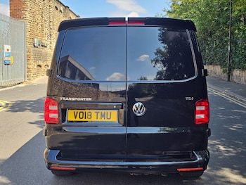 Used Volkswagen Transporter 2018 for sale - 79248432: Photo