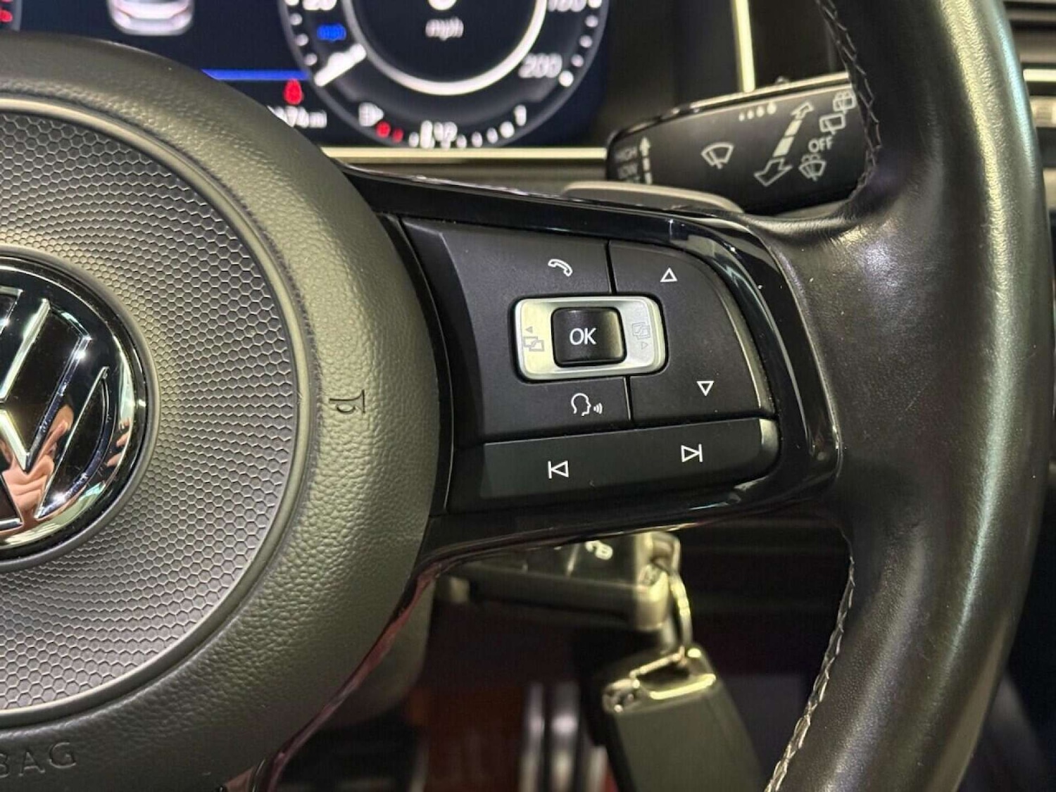 Used Volkswagen Golf 2017 for sale - 76601041: Photo 15