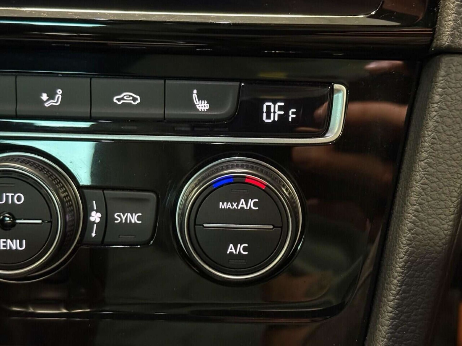 Used Volkswagen Golf 2017 for sale - 76601041: Photo 21