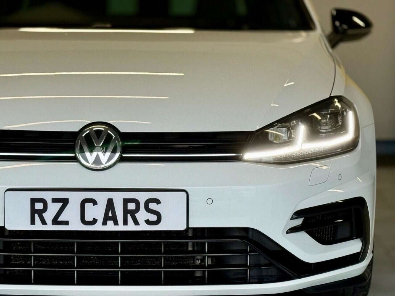 Used Volkswagen Golf 2017 for sale - 76601041: Photo 30