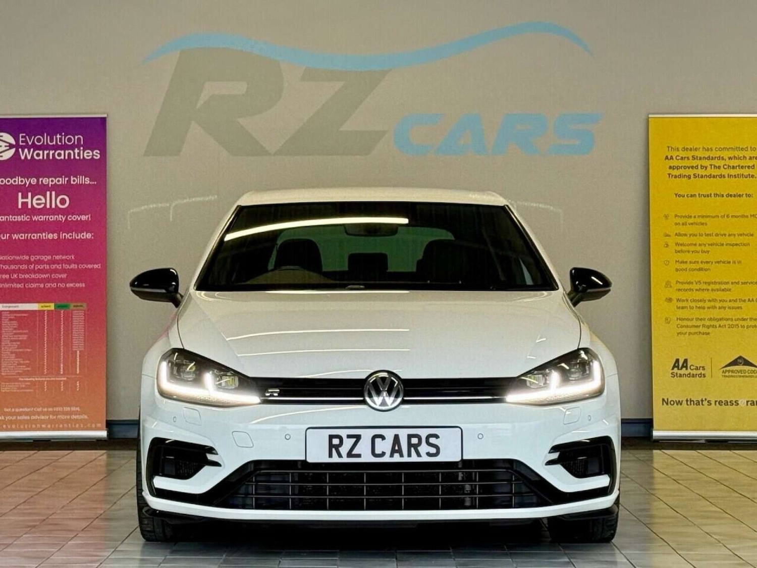 Used Volkswagen Golf 2017 for sale - 76601041: Photo 37