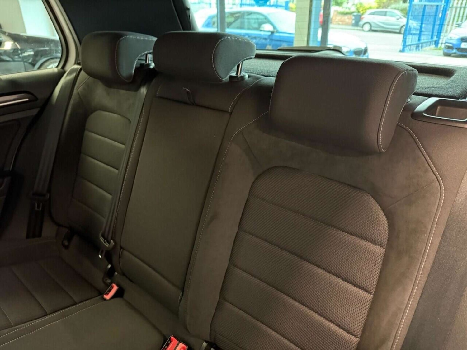 Used Volkswagen Golf 2017 for sale - 76601041: Photo 40