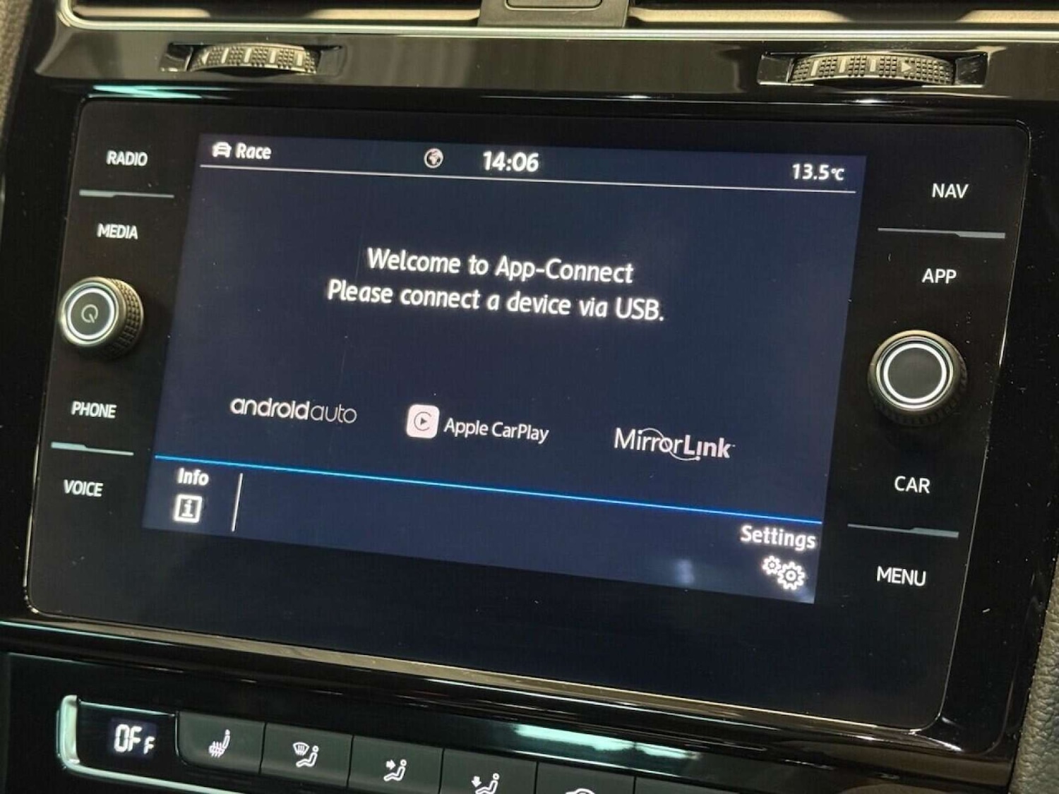 Used Volkswagen Golf 2017 for sale - 76601041: Photo 42