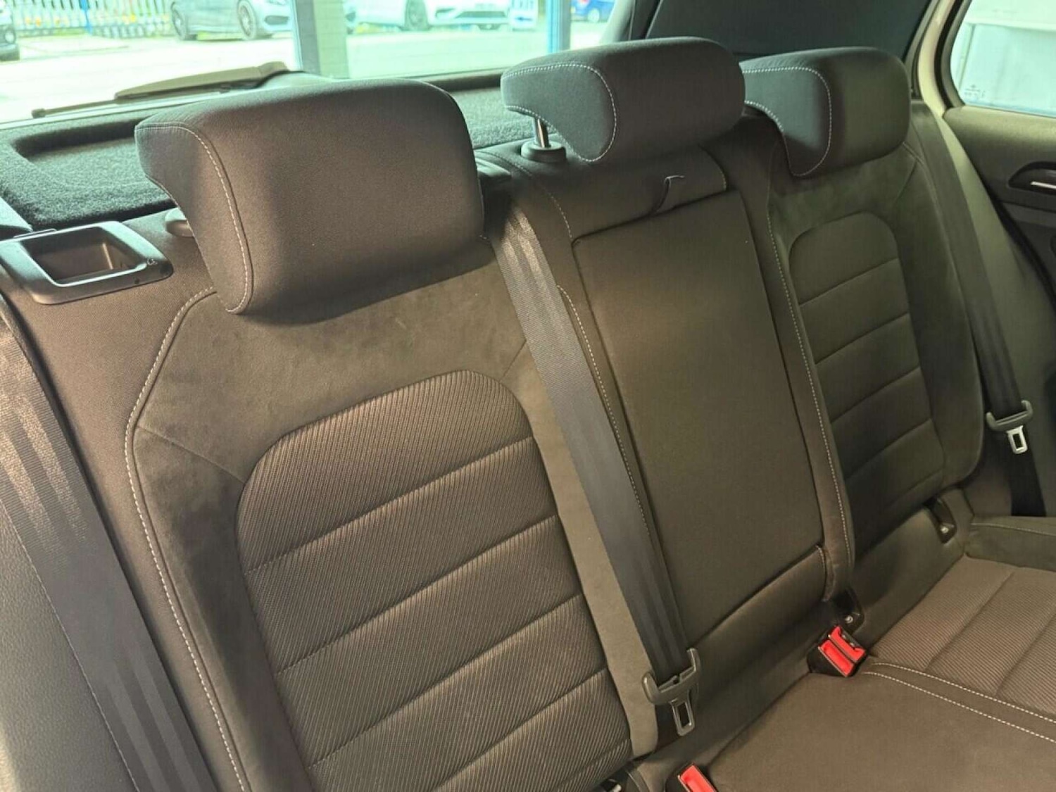 Used Volkswagen Golf 2017 for sale - 76601041: Photo 47