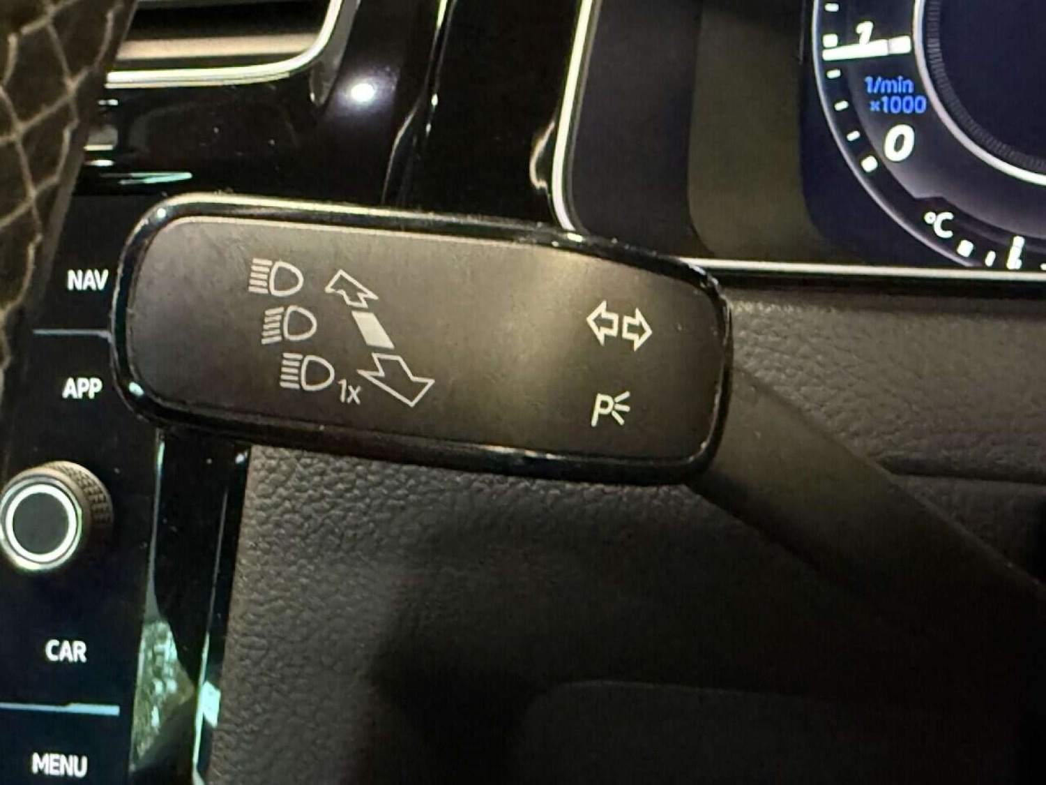 Used Volkswagen Golf 2017 for sale - 76601041: Photo 9