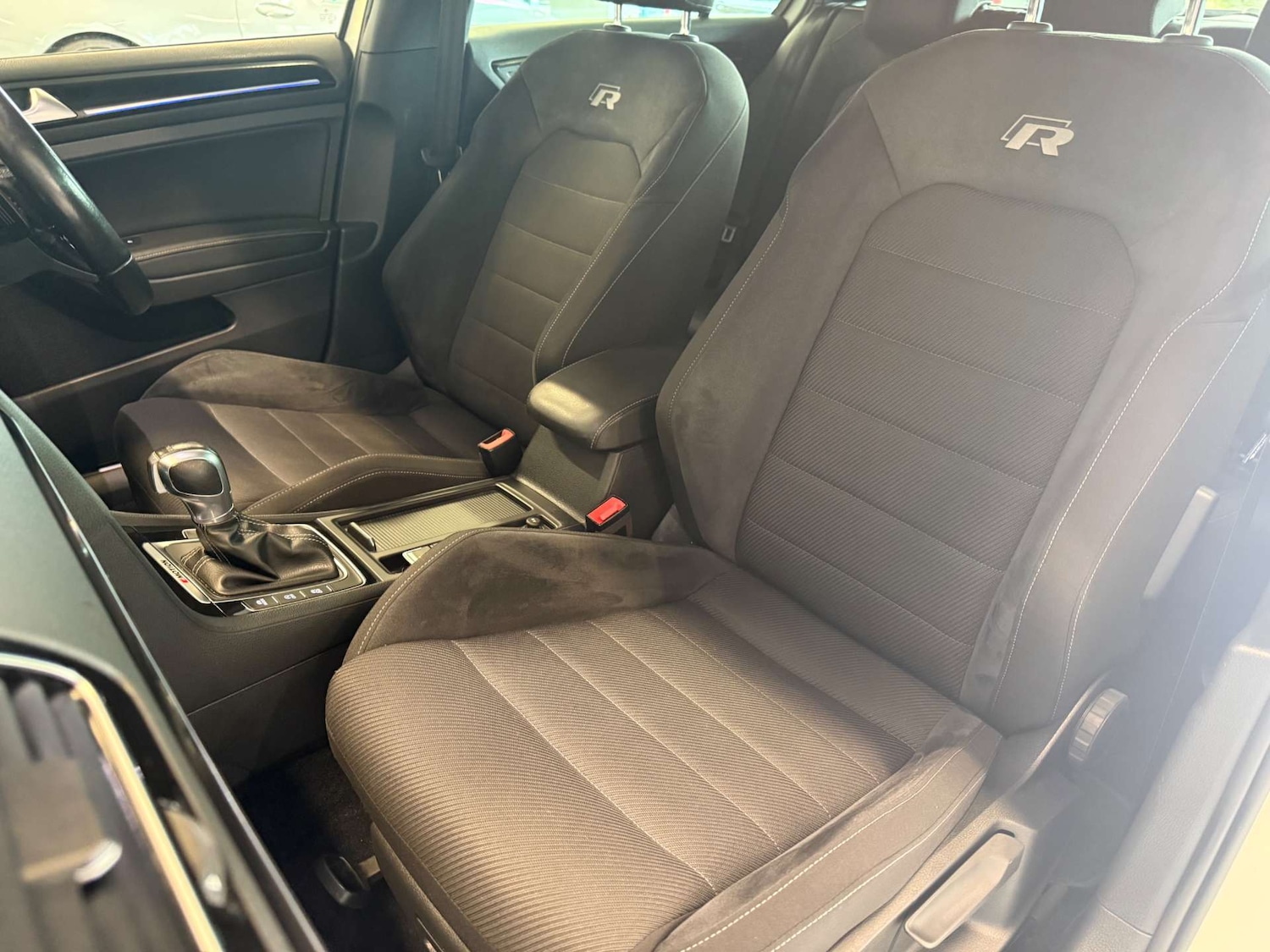 Used Volkswagen Golf 2017 for sale - 78202469: Photo 23