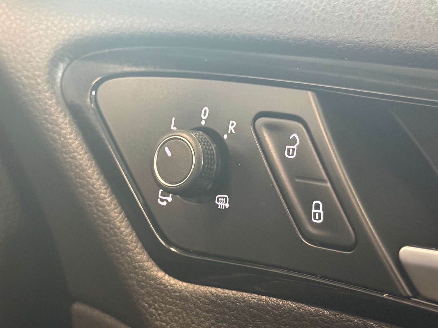 Used Volkswagen Golf 2017 for sale - 78202469: Photo 35