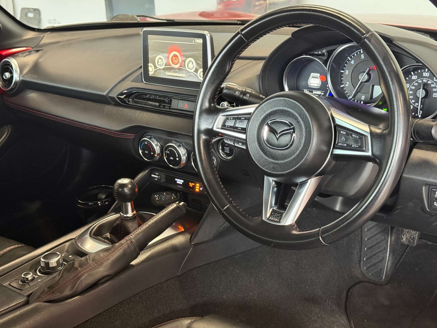 Used Mazda MX-5 2017 for sale - 77991979: Photo 2