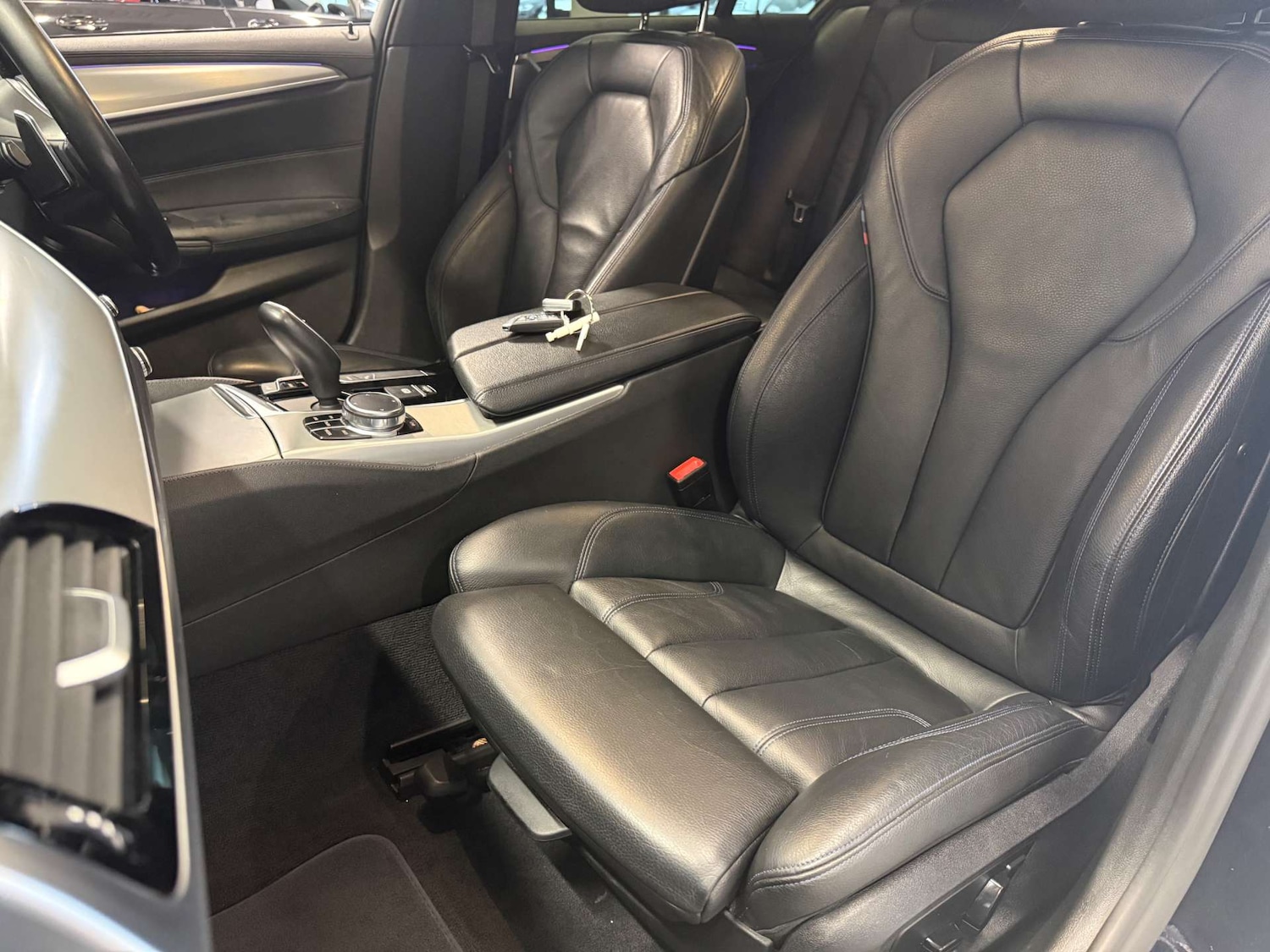 Used BMW 5 Series 2018 for sale - 77676608: Photo 32