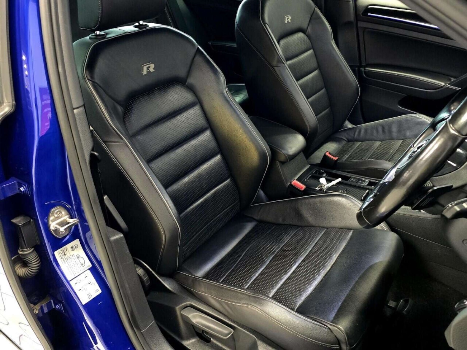 Used Volkswagen Golf 2017 for sale - 76600646: Photo 24