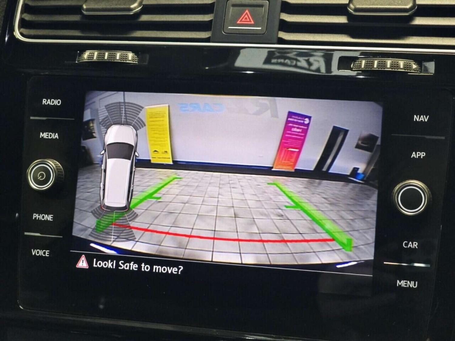 Used Volkswagen Golf 2017 for sale - 76600646: Photo 26