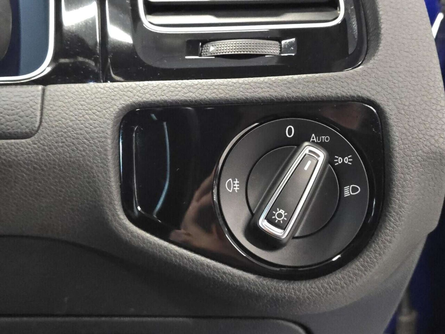 Used Volkswagen Golf 2017 for sale - 76600646: Photo 35