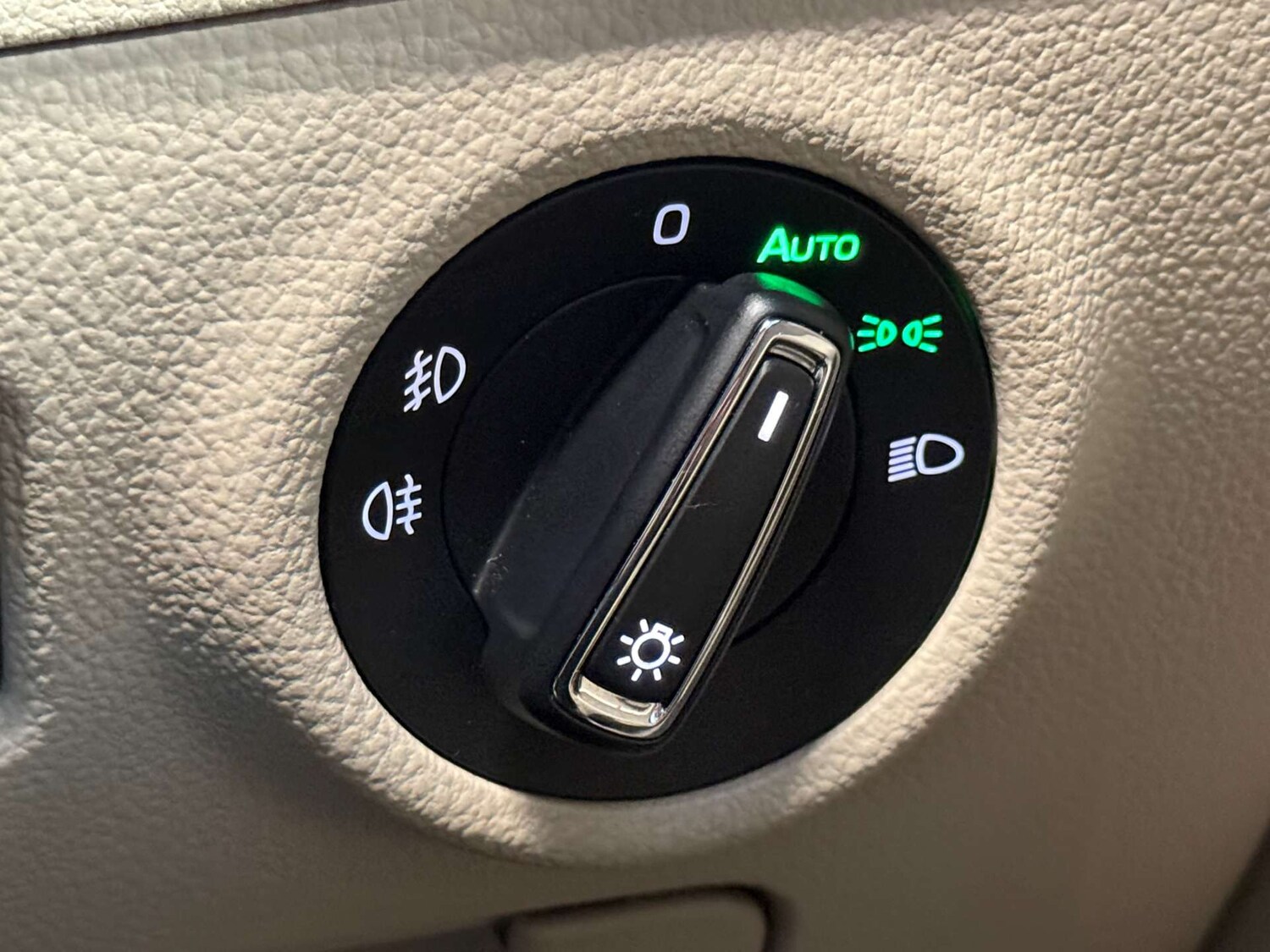 Used Skoda Superb 2017 for sale - 77523263: Photo 53