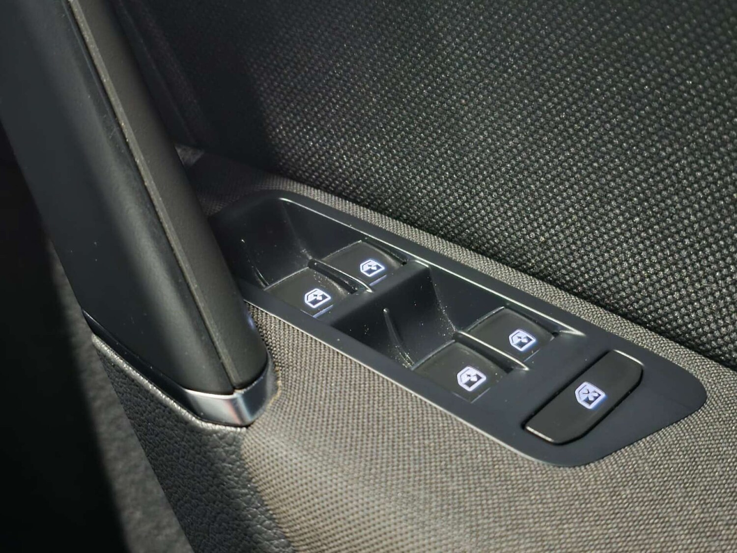 Used Volkswagen Golf 2016 for sale - 77906909: Photo 34