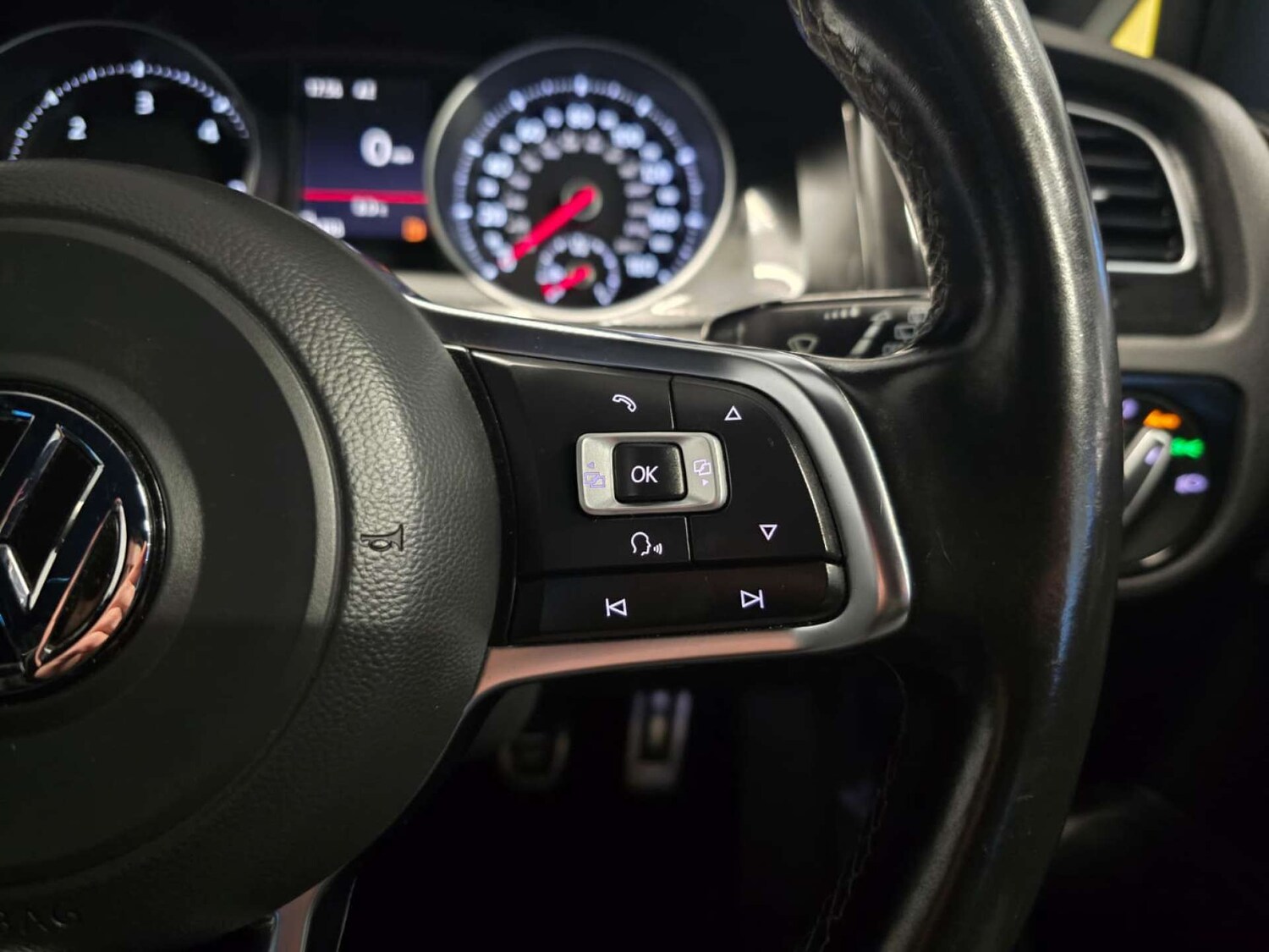 Used Volkswagen Golf 2016 for sale - 77906909: Photo 37