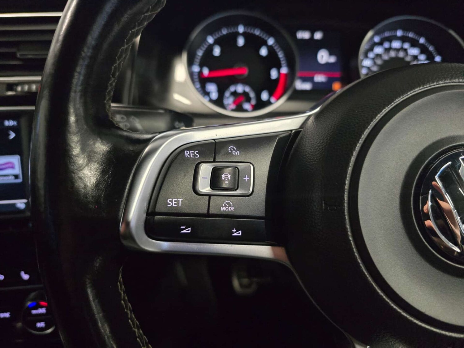 Used Volkswagen Golf 2016 for sale - 77906909: Photo 38