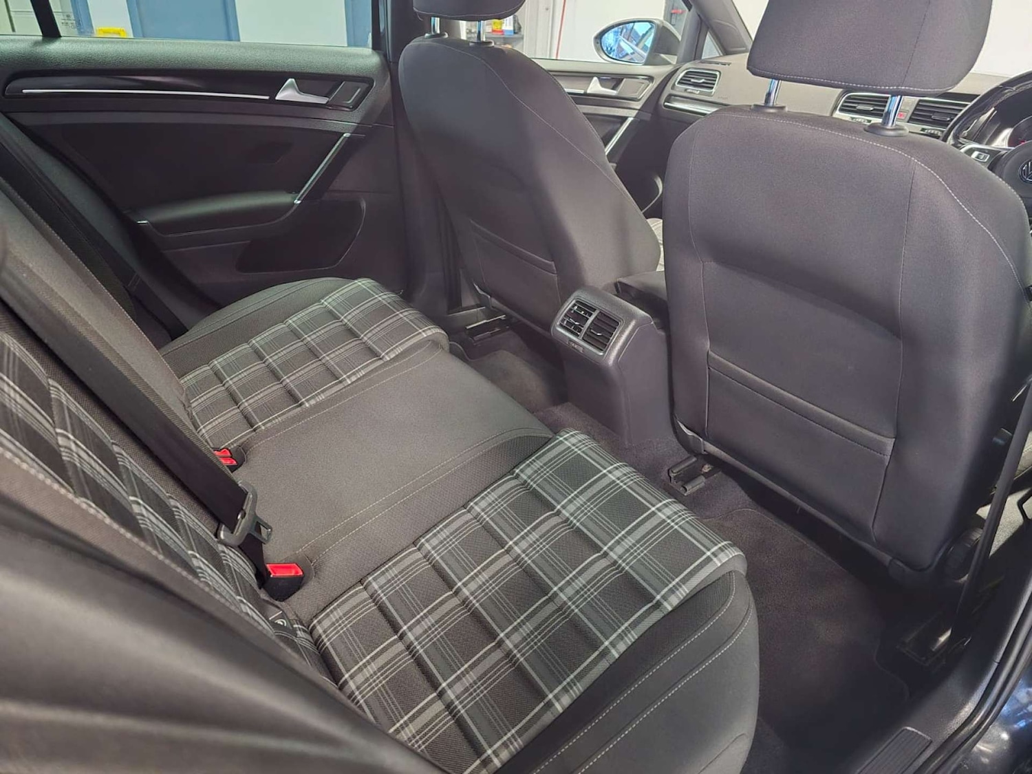 Used Volkswagen Golf 2016 for sale - 77906909: Photo 5