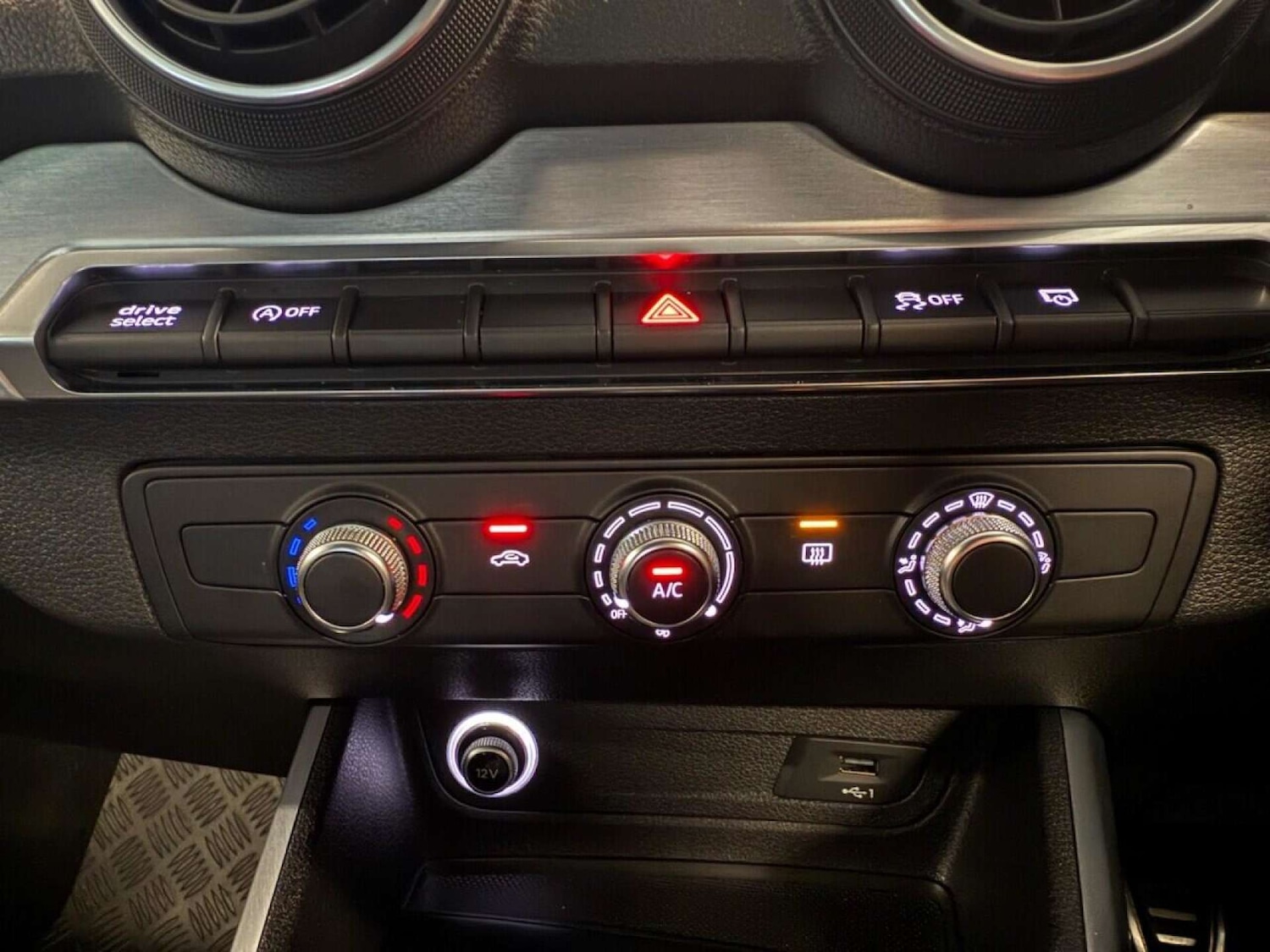 Used Audi Q2 2017 for sale - 76600554: Photo 17