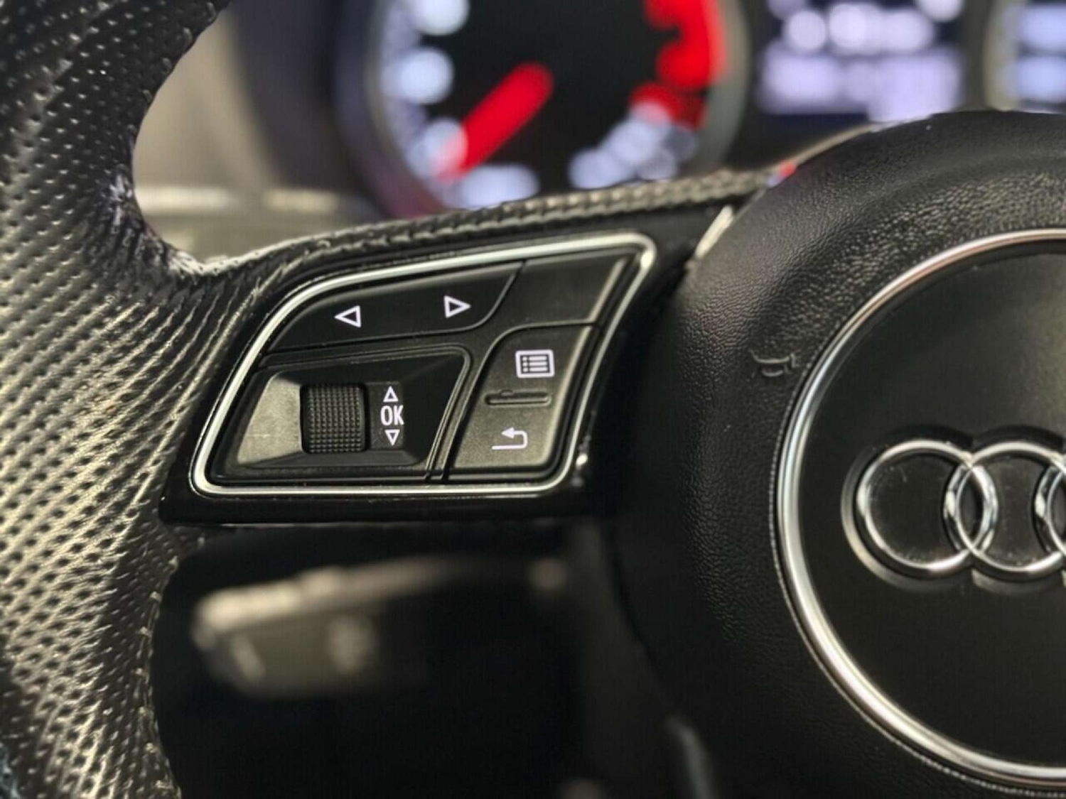 Used Audi Q2 2017 for sale - 76600554: Photo 26