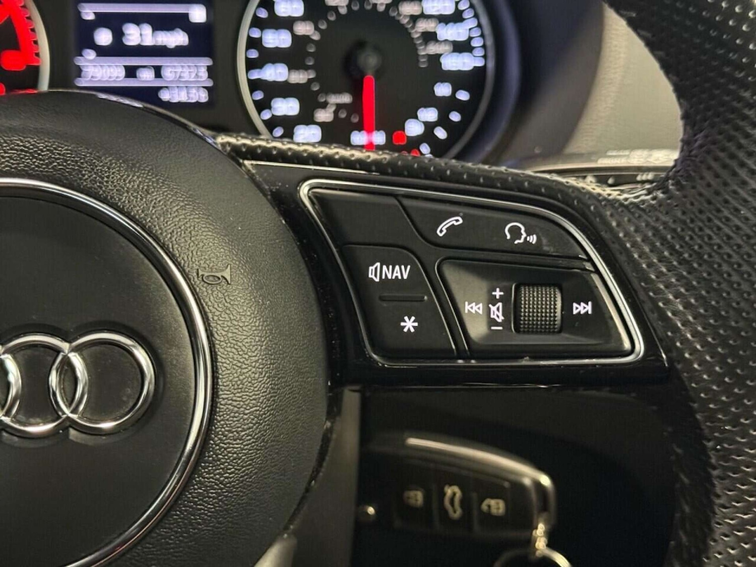 Used Audi Q2 2017 for sale - 76600554: Photo 27