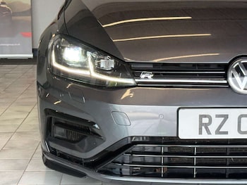 Used Volkswagen Golf 2019 for sale - 78745566: Photo