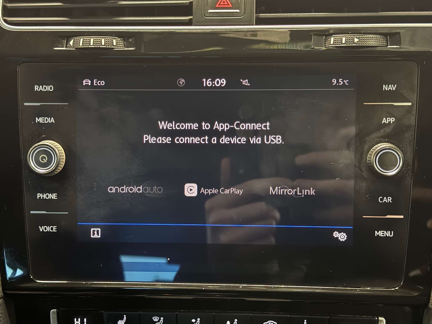 Used Volkswagen Golf 2017 for sale - 77380671: Photo 44