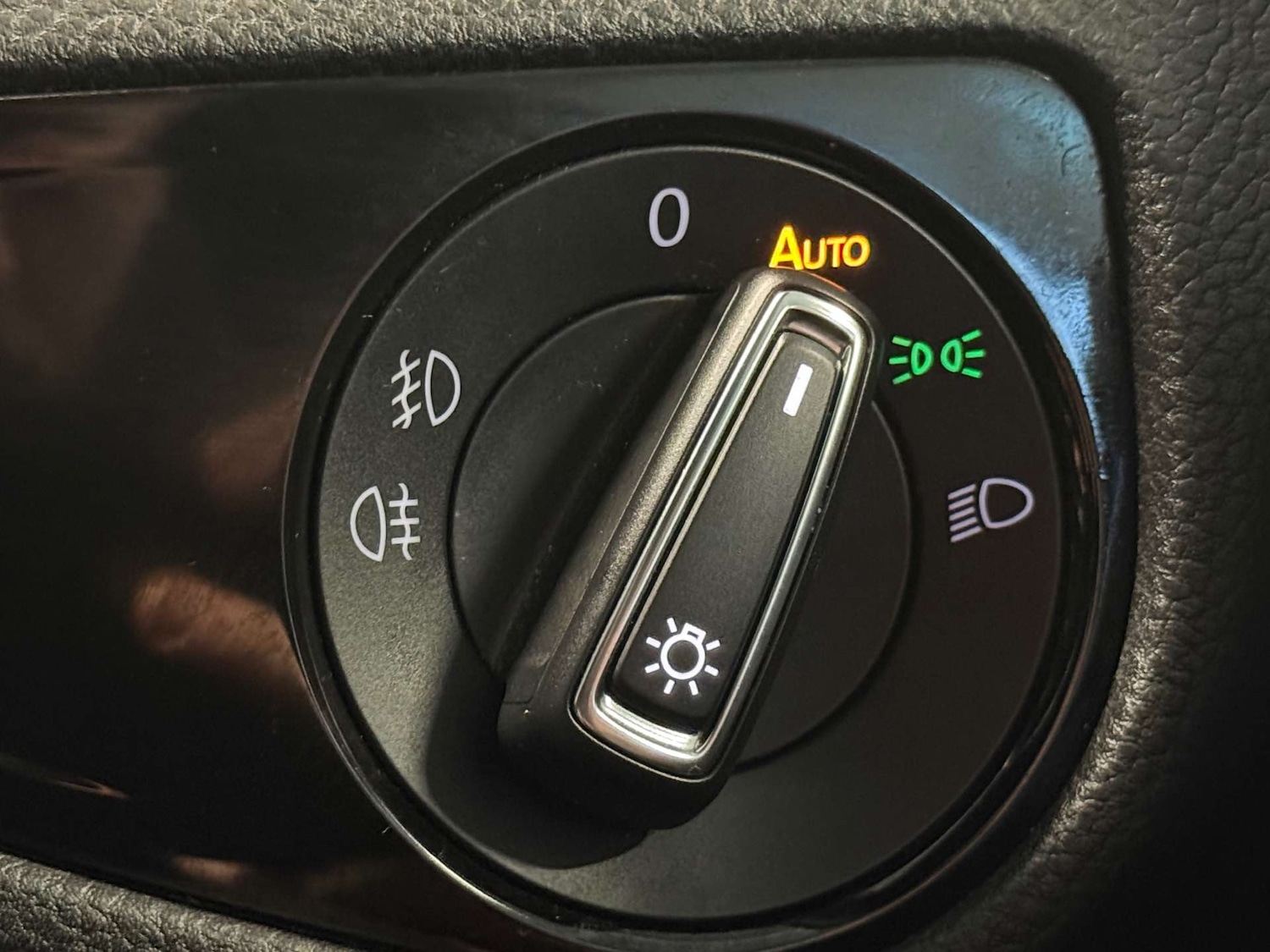 Used Volkswagen Golf 2017 for sale - 77380671: Photo 45