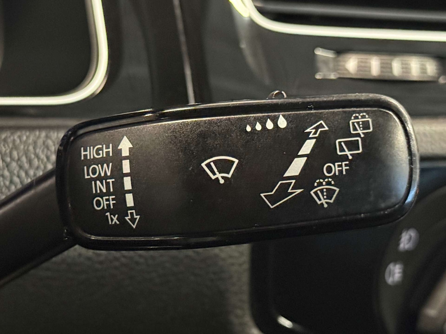 Used Volkswagen Golf 2017 for sale - 77380671: Photo 46