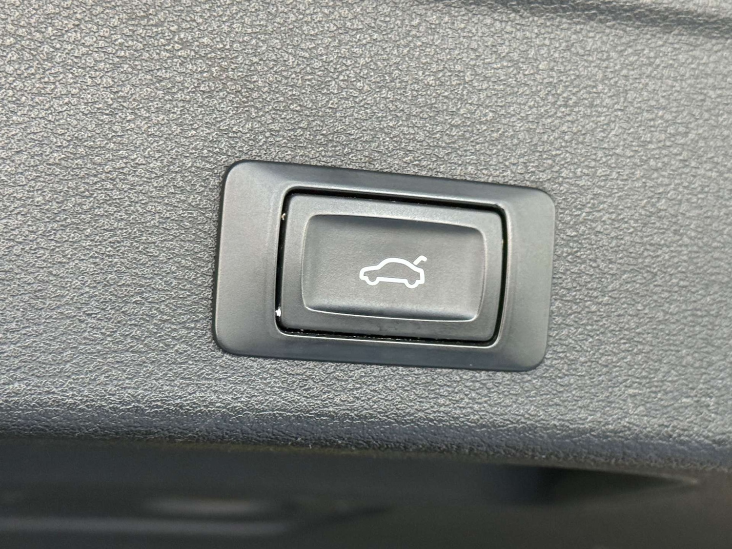 Used Audi A4 2018 for sale - 77950418: Photo 30