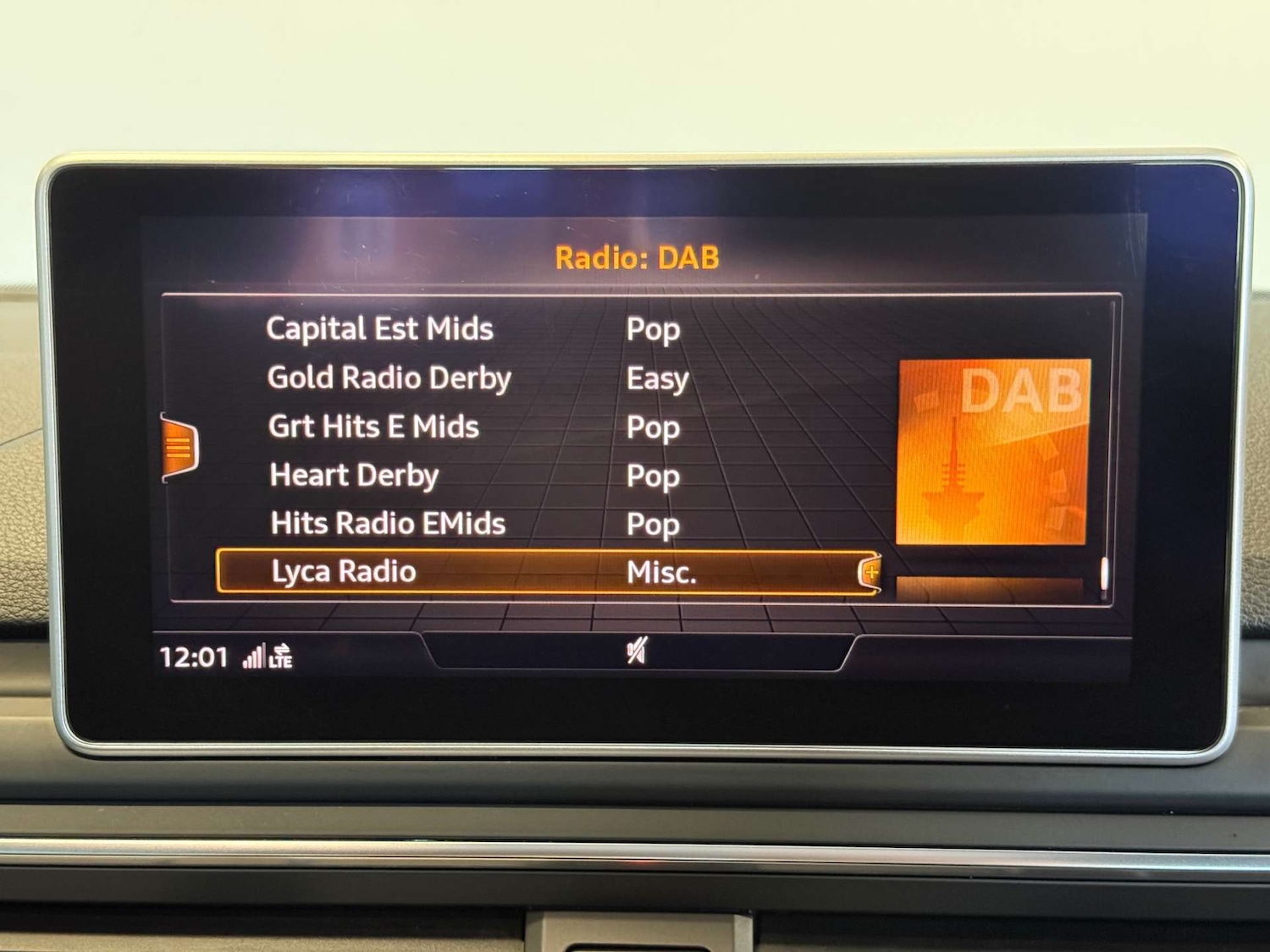 Used Audi A4 2018 for sale - 77950418: Photo 52