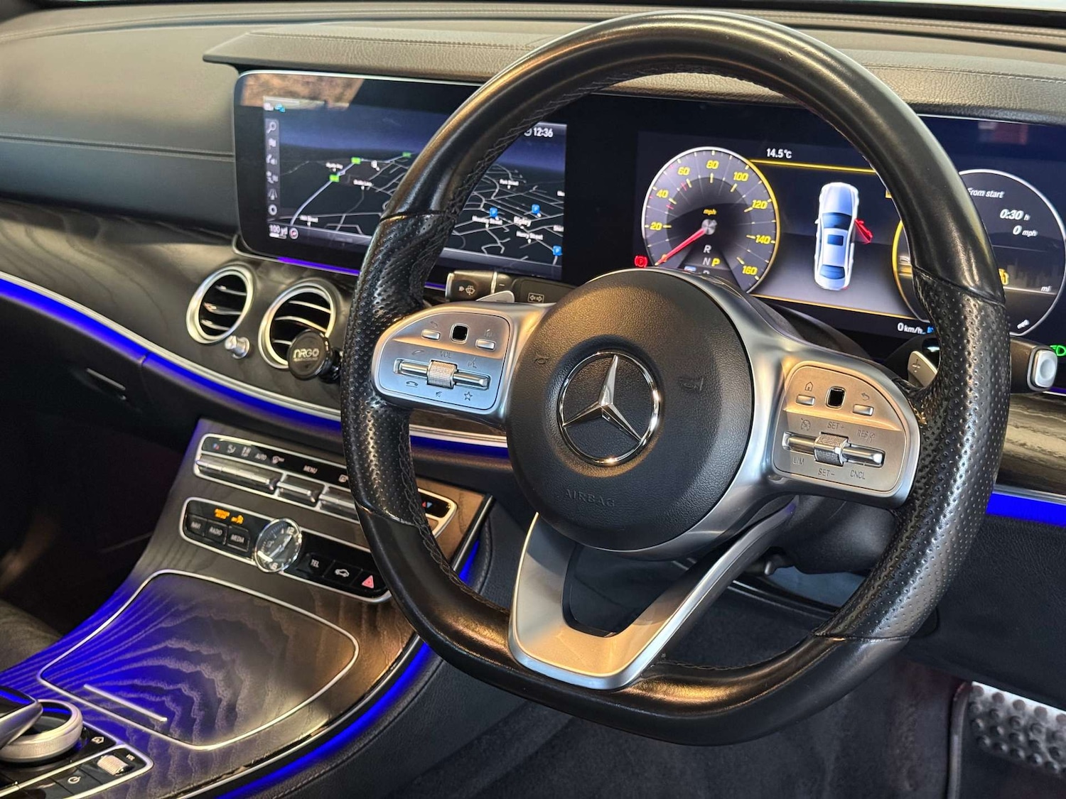 Used Mercedes-Benz E Class 2020 for sale - 77967962: Photo 2