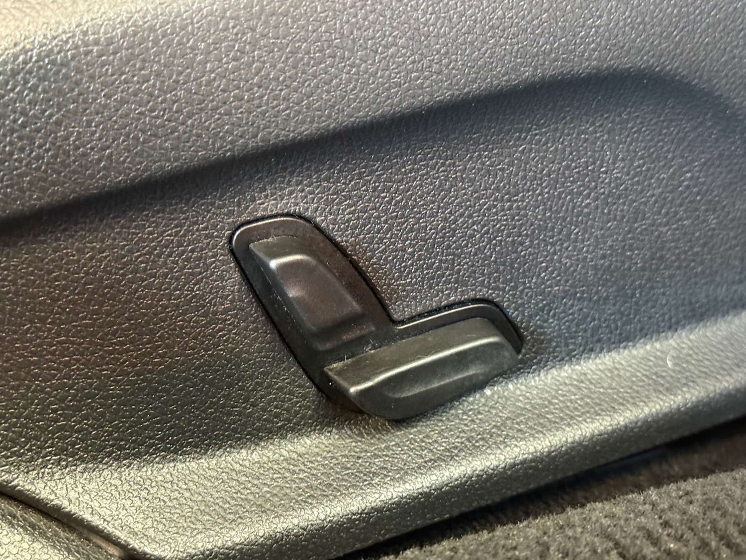 Used Mercedes-Benz E Class 2020 for sale - 77967962: Photo 35