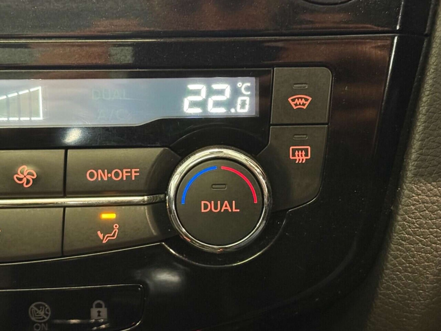 Used Nissan Qashqai 2018 for sale - 76601155: Photo 28