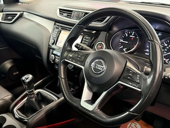 Used Nissan Qashqai 2018 for sale - 76601155: Photo