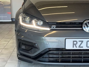 Used Volkswagen Golf 2018 for sale - 79404910: Photo
