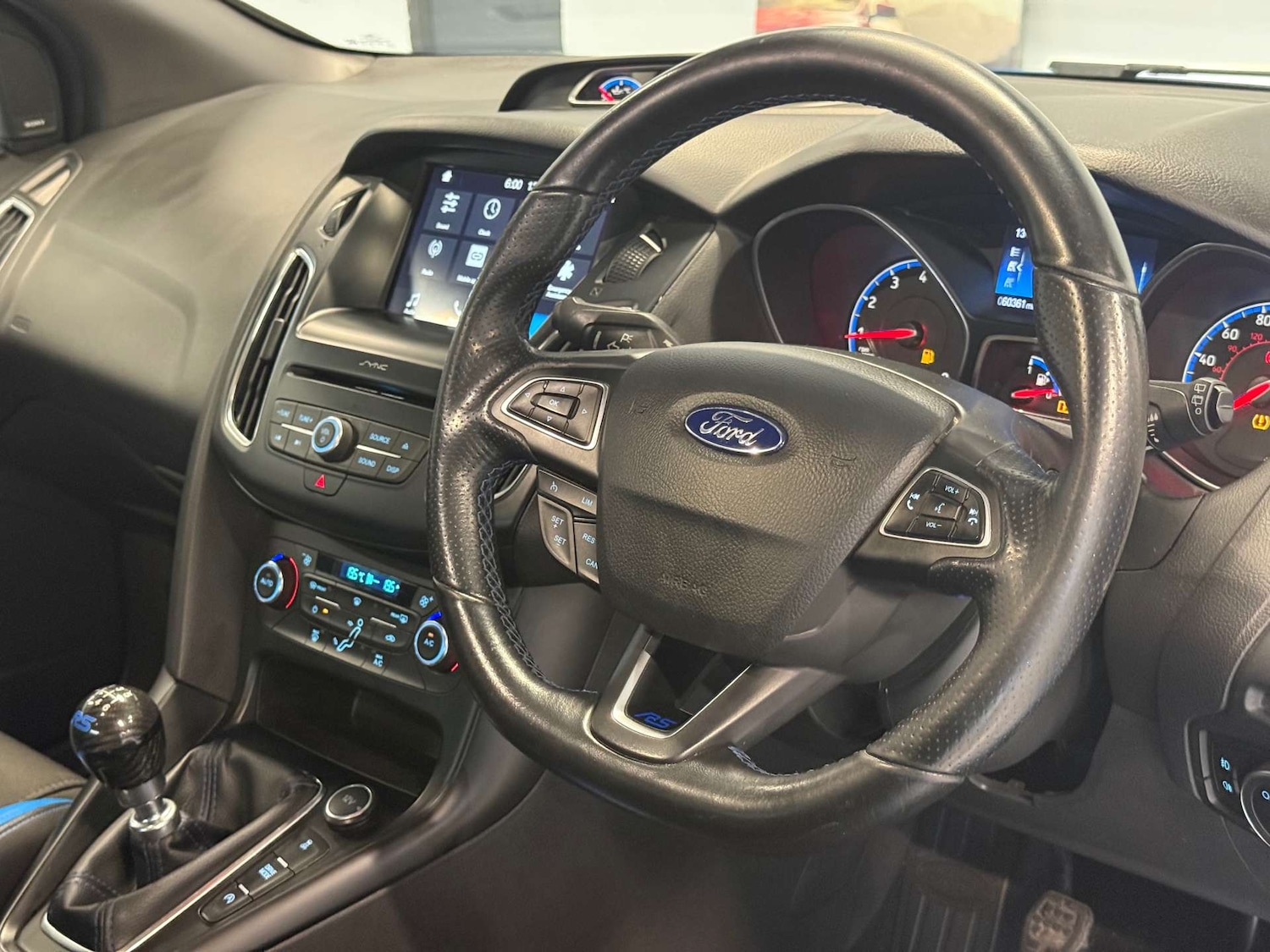 Used Ford Focus 2017 for sale - 78112469: Photo 2