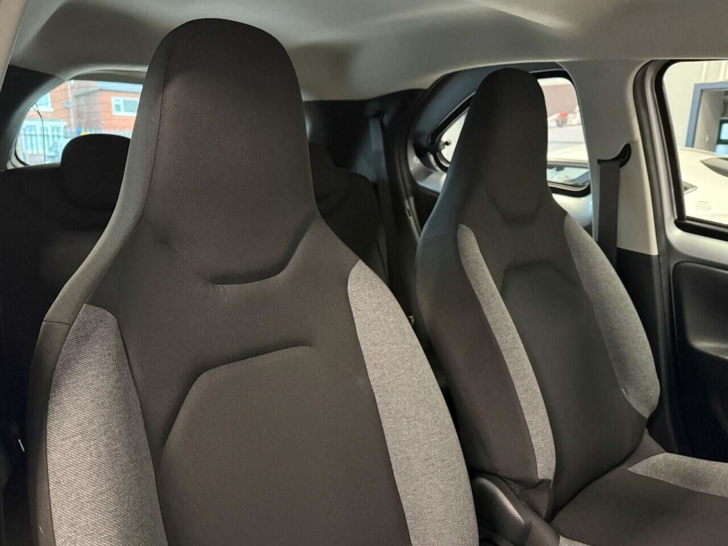 Used Toyota Aygo X 2022 for sale - 76762024: Photo 3