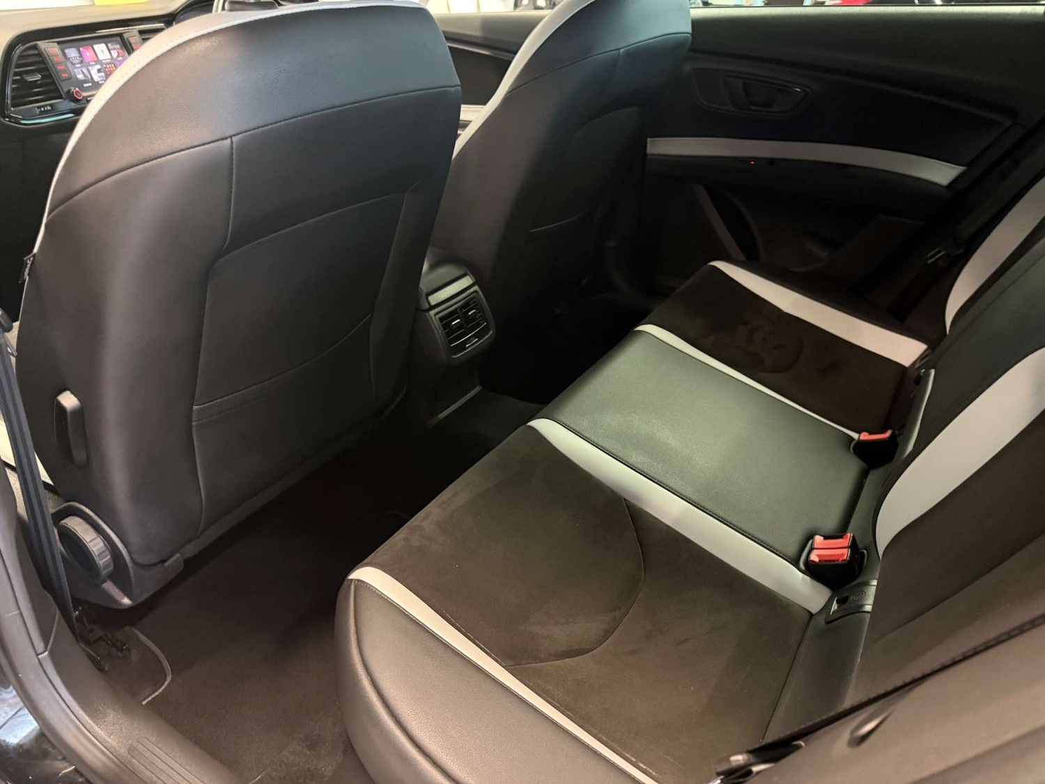 Used SEAT Leon 2016 for sale - 77535032: Photo 29