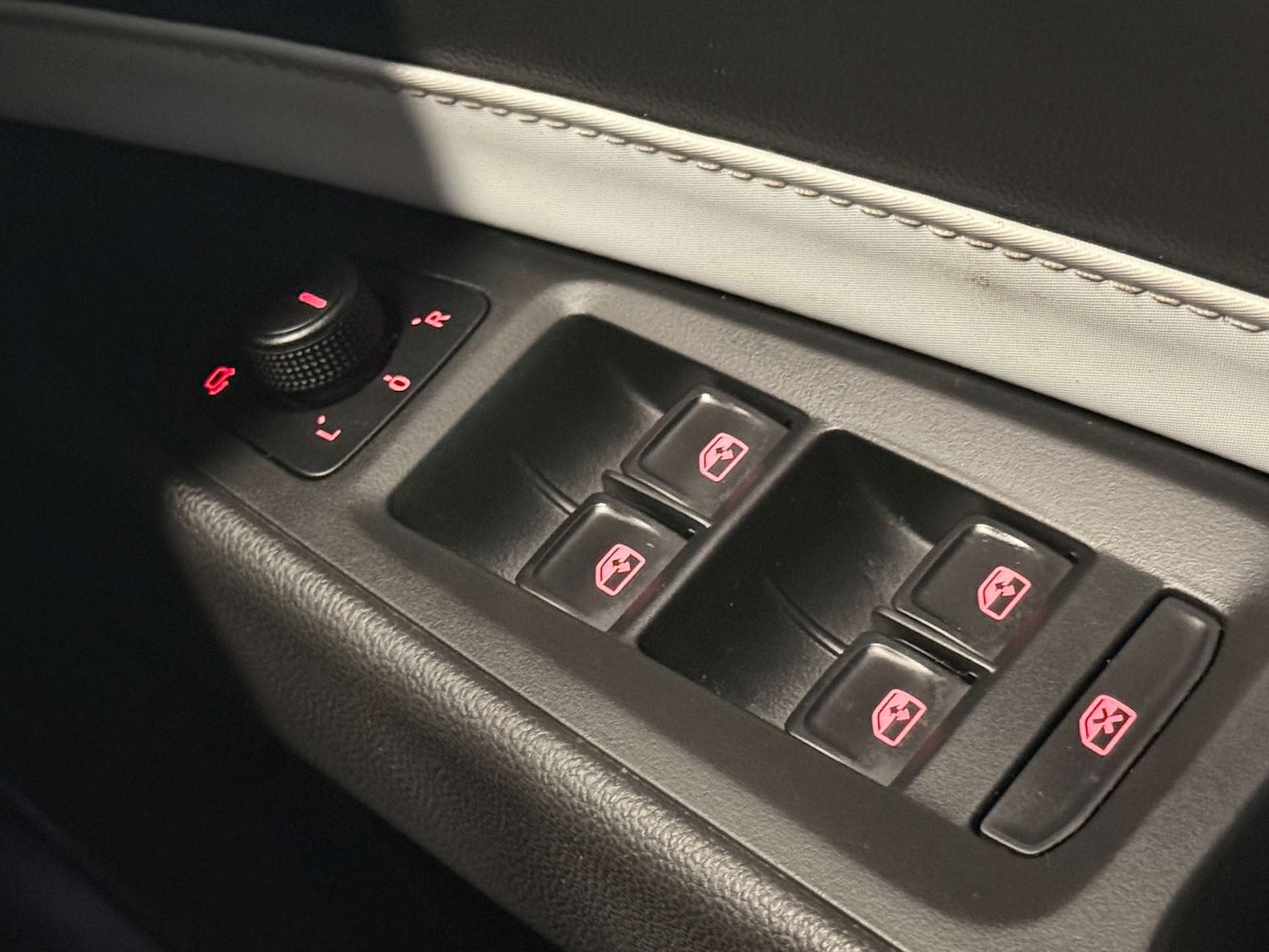 Used SEAT Leon 2016 for sale - 77535032: Photo 42