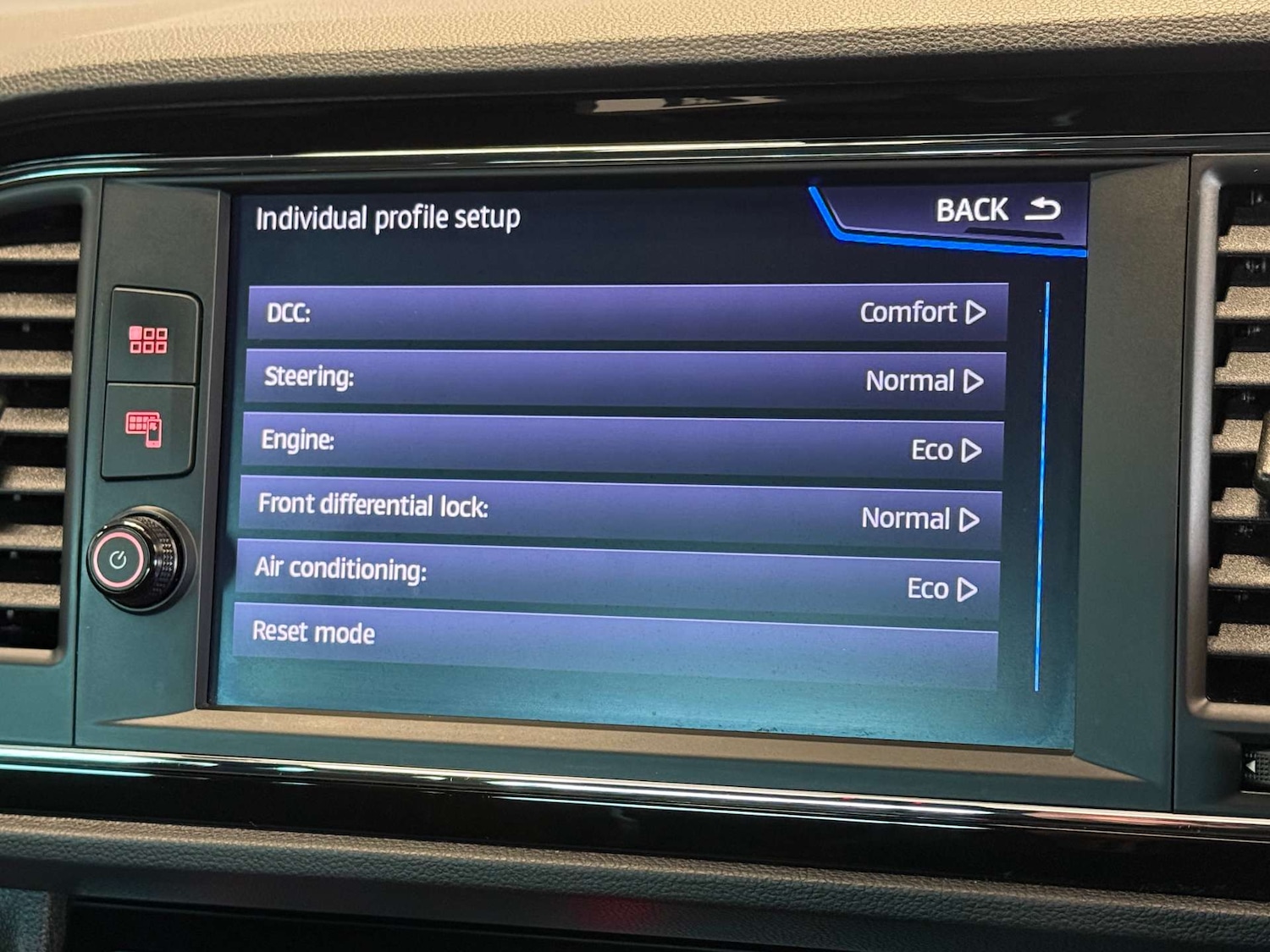 Used SEAT Leon 2020 for sale - 76878113: Photo 35