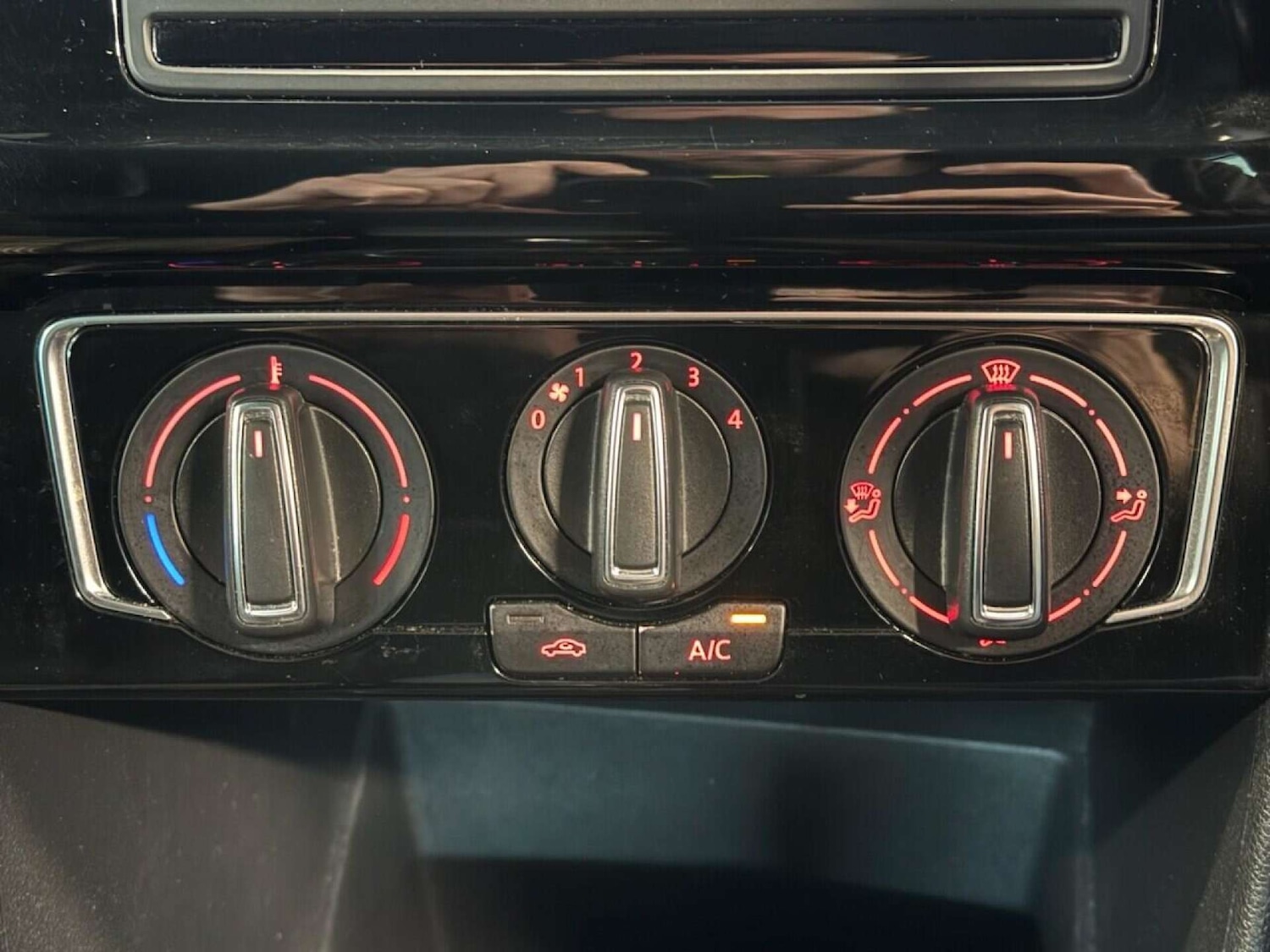 Used Volkswagen Polo 2017 for sale - 76762022: Photo 10