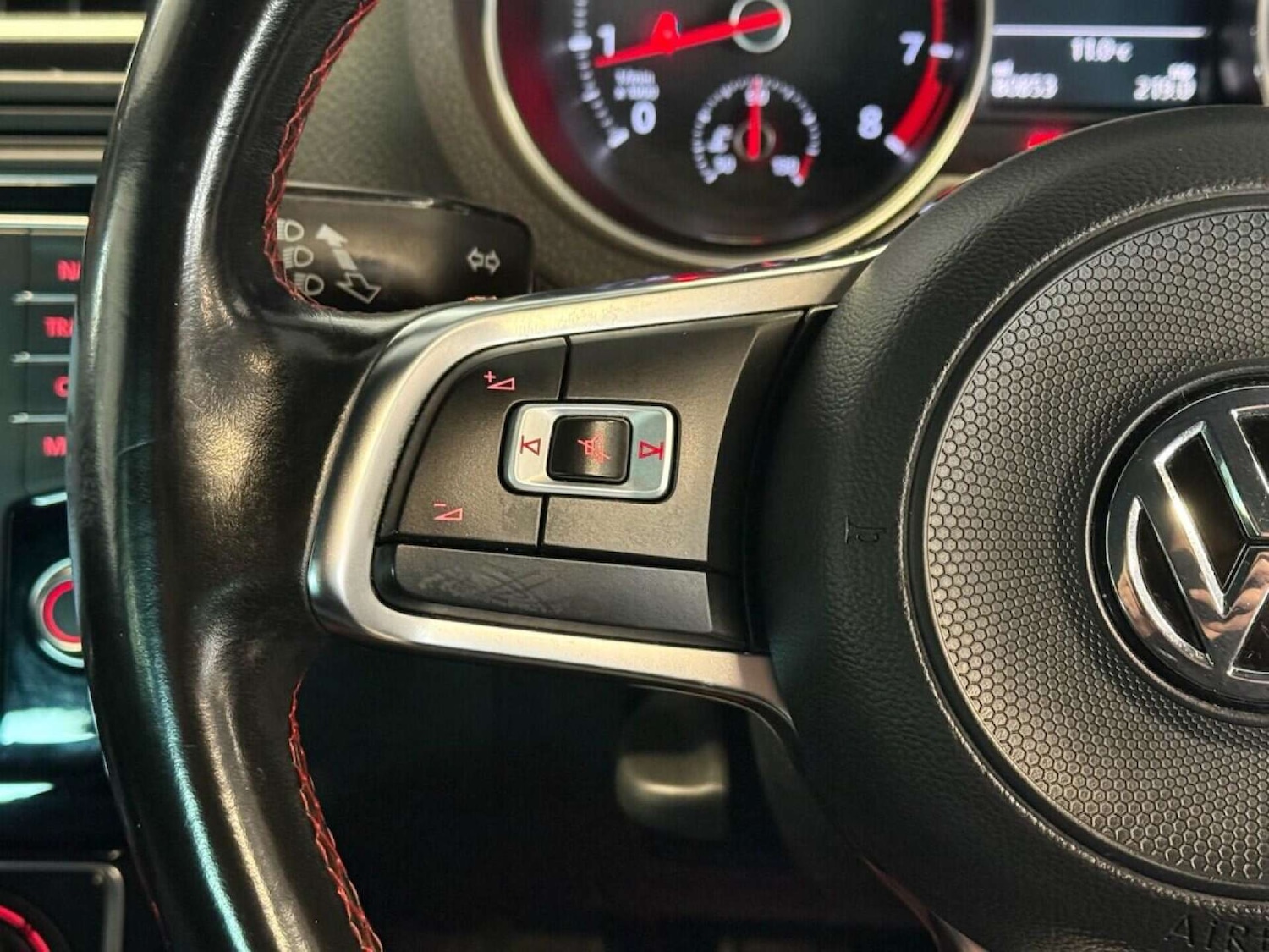 Used Volkswagen Polo 2017 for sale - 76762022: Photo 7