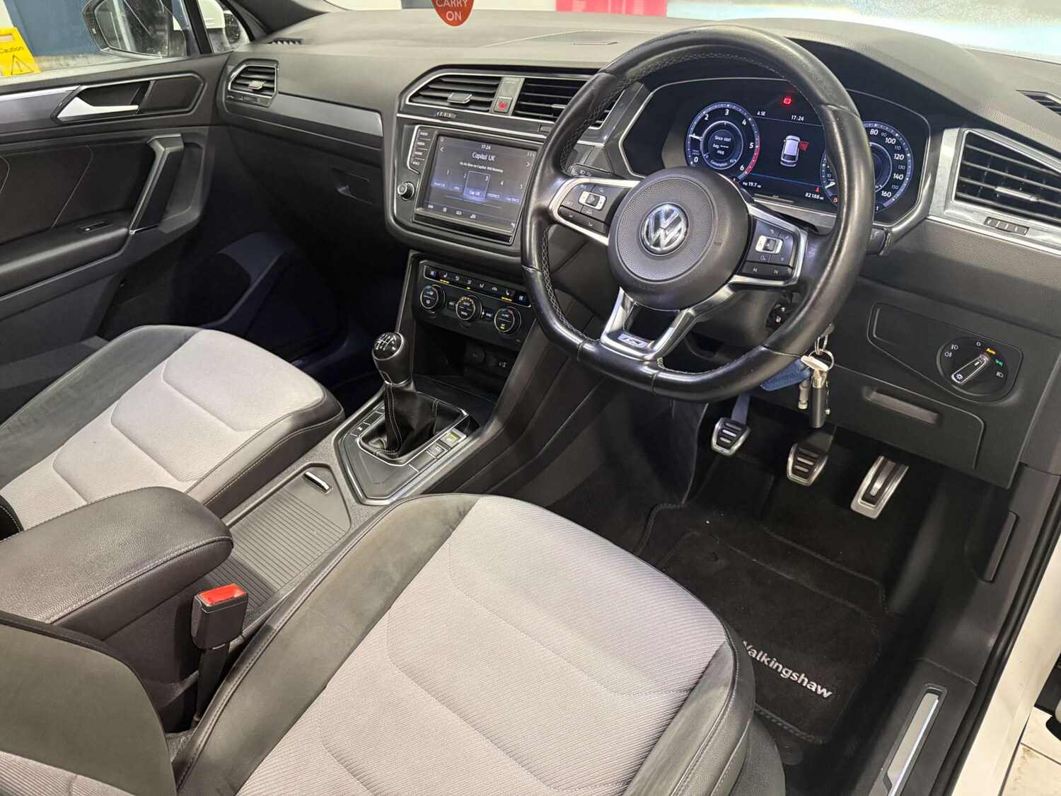 Used Volkswagen Tiguan 2017 for sale - 77452473: Photo 41