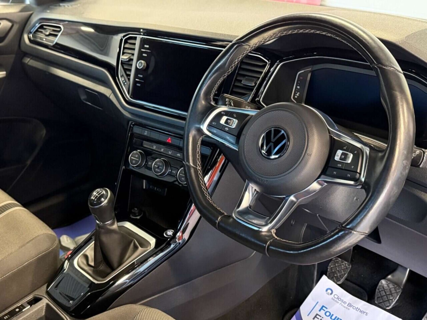 Used Volkswagen T-Roc 2021 for sale - 76761998: Photo 2