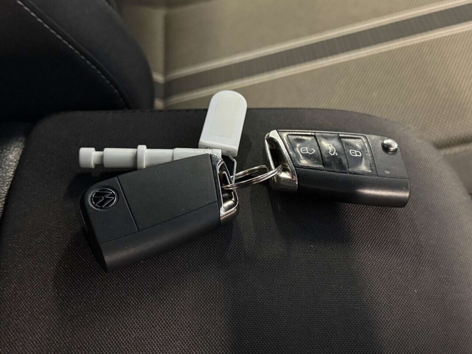 Used Volkswagen T-Roc 2021 for sale - 76761998: Photo 9