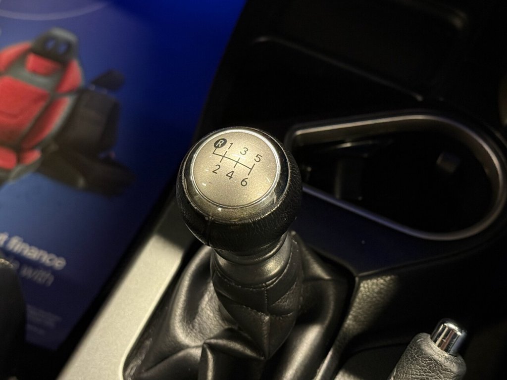 Used Toyota RAV4 2016 for sale - 76640411: Photo 17