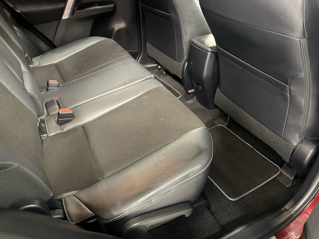 Used Toyota RAV4 2016 for sale - 76640411: Photo 26